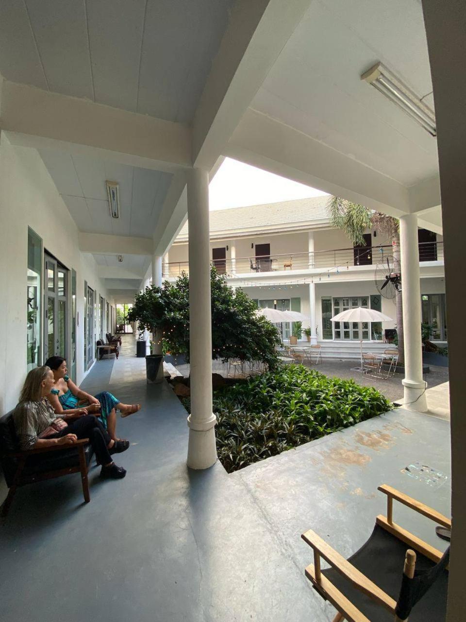 Centerpoint Koh Phangan New Thongsala Exterior photo